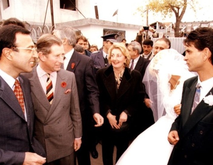 Чарлз на сватба в Столипиново през 1998 г. Младоженецът: Не ми даде ни цвете, ни пара